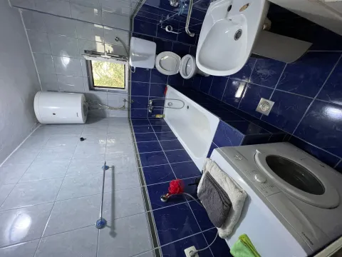 Rent, one bedroom apartment, 40m², Šušanj, Bar - image 8