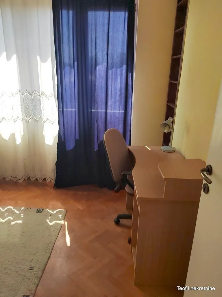 Sale, four bedroom apartment, 107m², Kalenić Pijaca, Vračar Sve Podlokacije