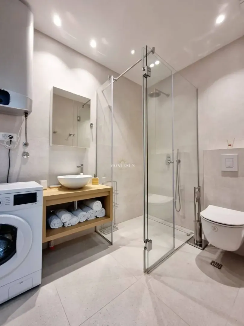 Rent, two bedroom apartment, 69m², Centar, Budva