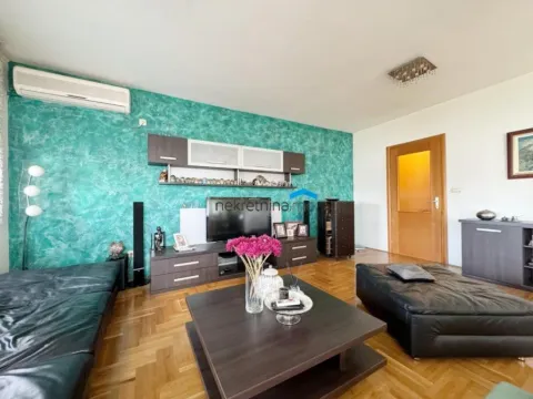 Prodaja, trosoban stan, 119m², Stari Aerodrom, Podgorica - image 6