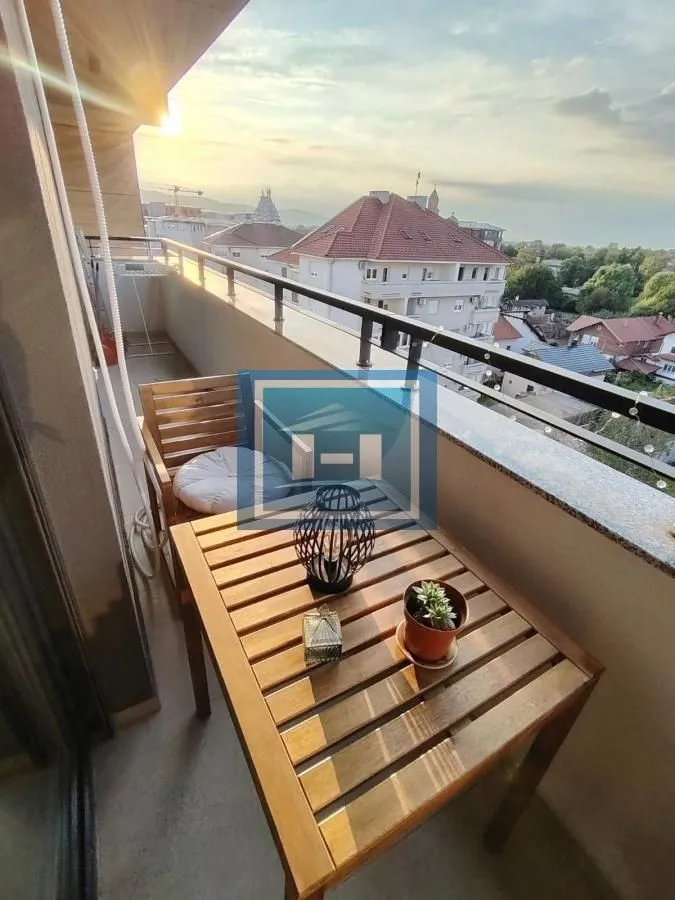Izdavanje, dvosoban stan, 46m², Centar, Paraćin