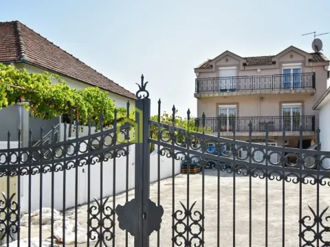 Izdavanje, kuća, 240m2, Masline, Podgorica Izdavanje, kuća, 240m2, Masline, Podgorica