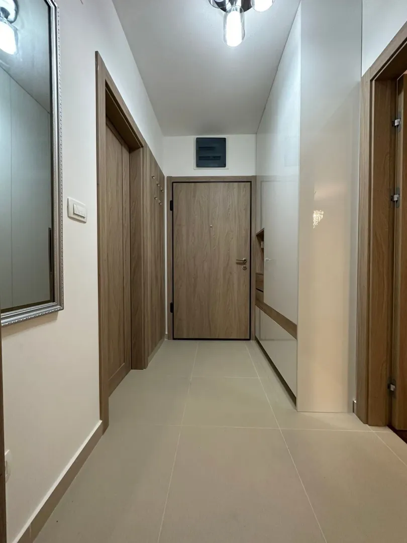 Izdavanje, jednosoban stan, 56m², Master Kvart, Podgorica