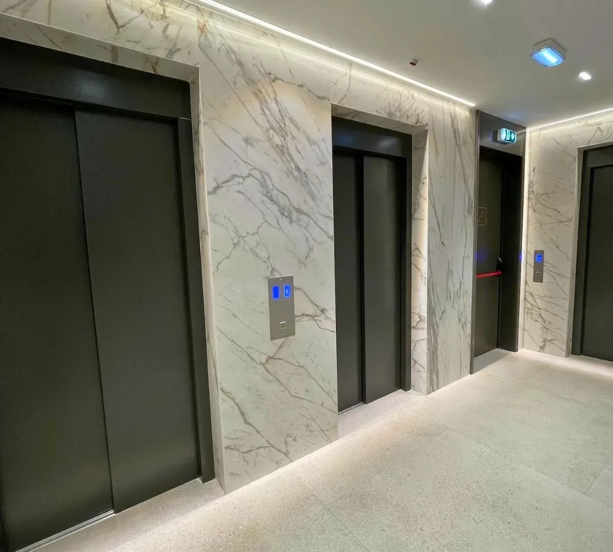 Izdavanje, trosoban stan, 81m², Stari grad, Novi Sad