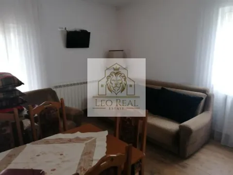 Izdavanje, stan, 180m², Radiofar, Surčin - image 7