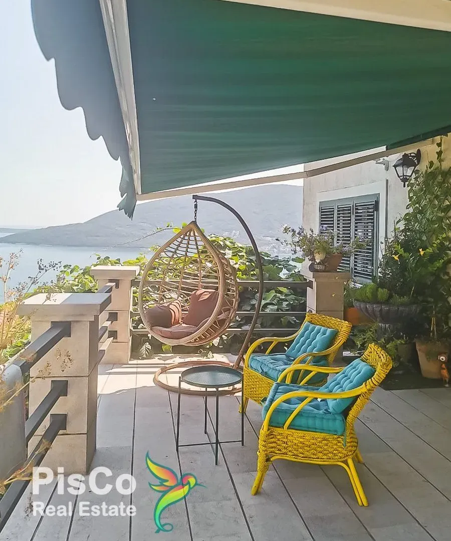 Prodaja, kuća, 296m², Herceg Novi, Crna Gora