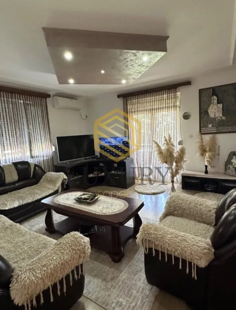 Rent, house, 160m², Donja Gorica, Podgorica