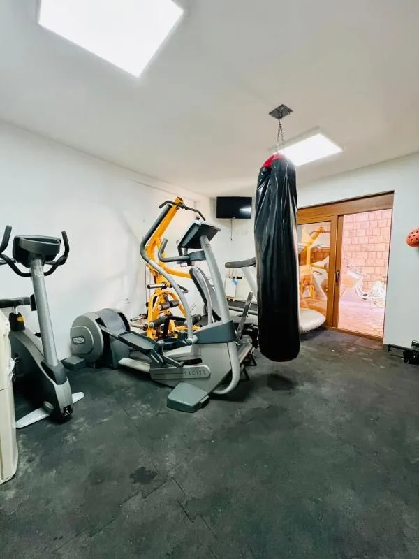 Prodaja, kuća, 300m², Bar, Crna Gora
