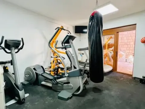 Sale, house, 300m², Bar, Crna Gora - image 10