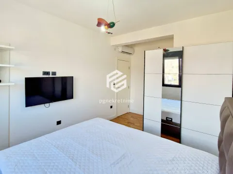 Rent, three bedroom apartment, 130m², Dalmatinska ulica, Podgorica - image 7