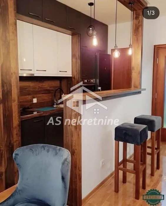 Izdavanje, dvosoban stan, 51m², Cvetkova Pijaca, Zvezdara Sve Podlokacije