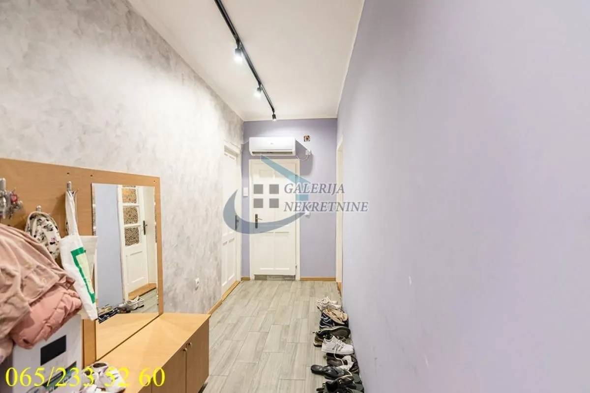 Sale, three bedroom apartment, 56m², Bogoslovija, Palilula Sve Podlokacije