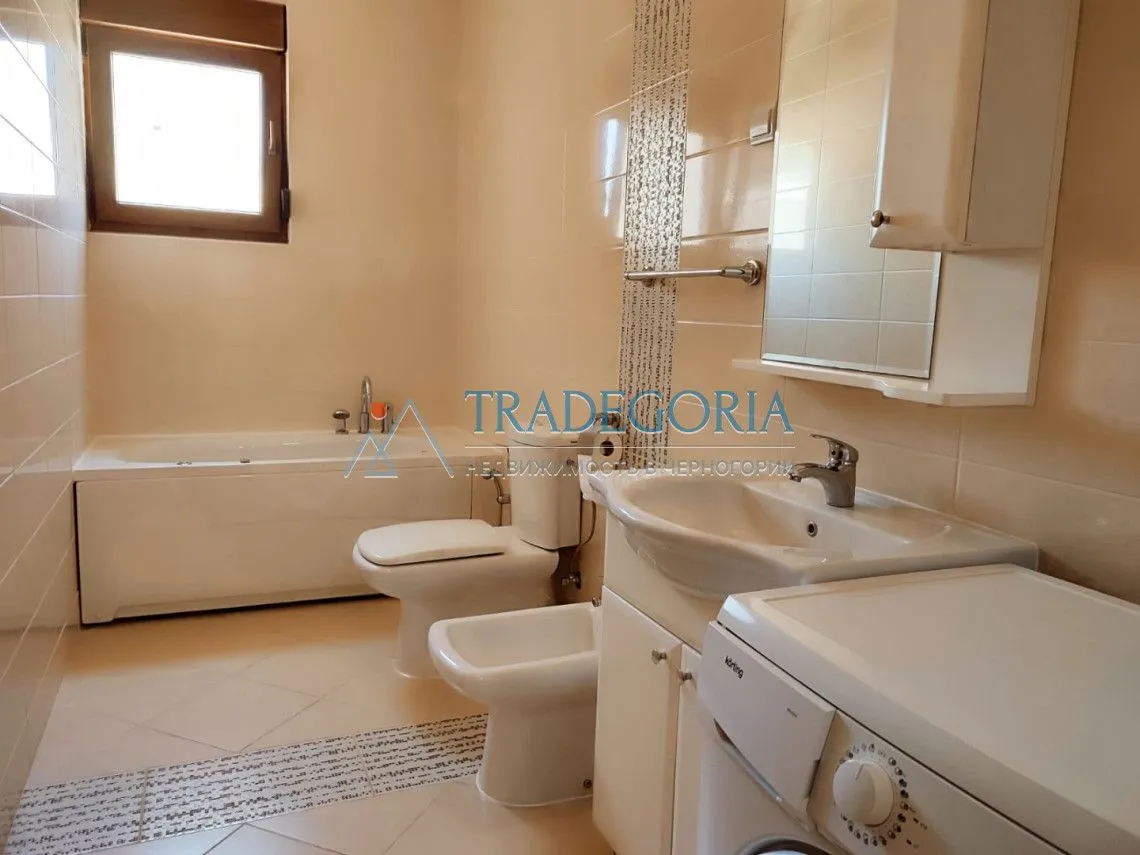 Prodaja, dvosoban stan, 102m², Dobra Voda, Bar