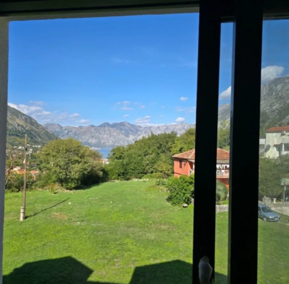 Prodaja, trosoban stan, 87m², Škaljari, Kotor