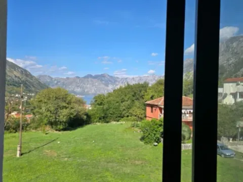 Sale, three bedroom apartment, 87m², Škaljari, Kotor - image 6