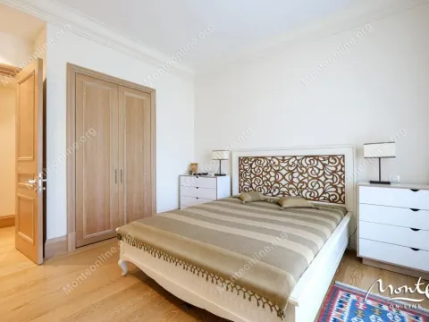 Prodaja, dvosoban stan, 136m², Porto Montenegro, Tivat - image 11