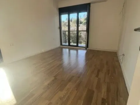 Prodaja, trosoban stan, 90m², Gorica C, Podgorica - image 13