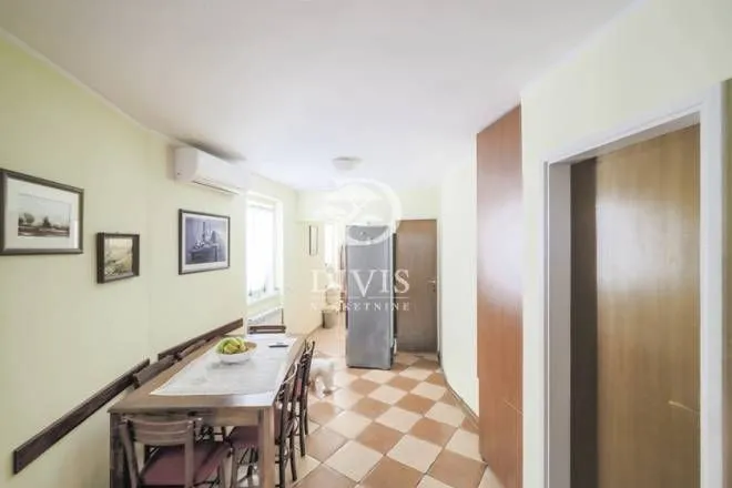 Rent, four bedroom apartment, 81m², Topličin venac, Beograd