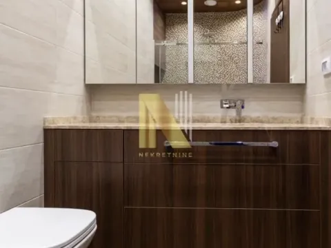 Izdavanje, četvorosoban stan, 125m², Sajmište, Novi Sad - image 18