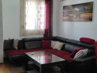 Izdavanje, jednosoban stan, 43m², City Kvart, Podgorica - image 1