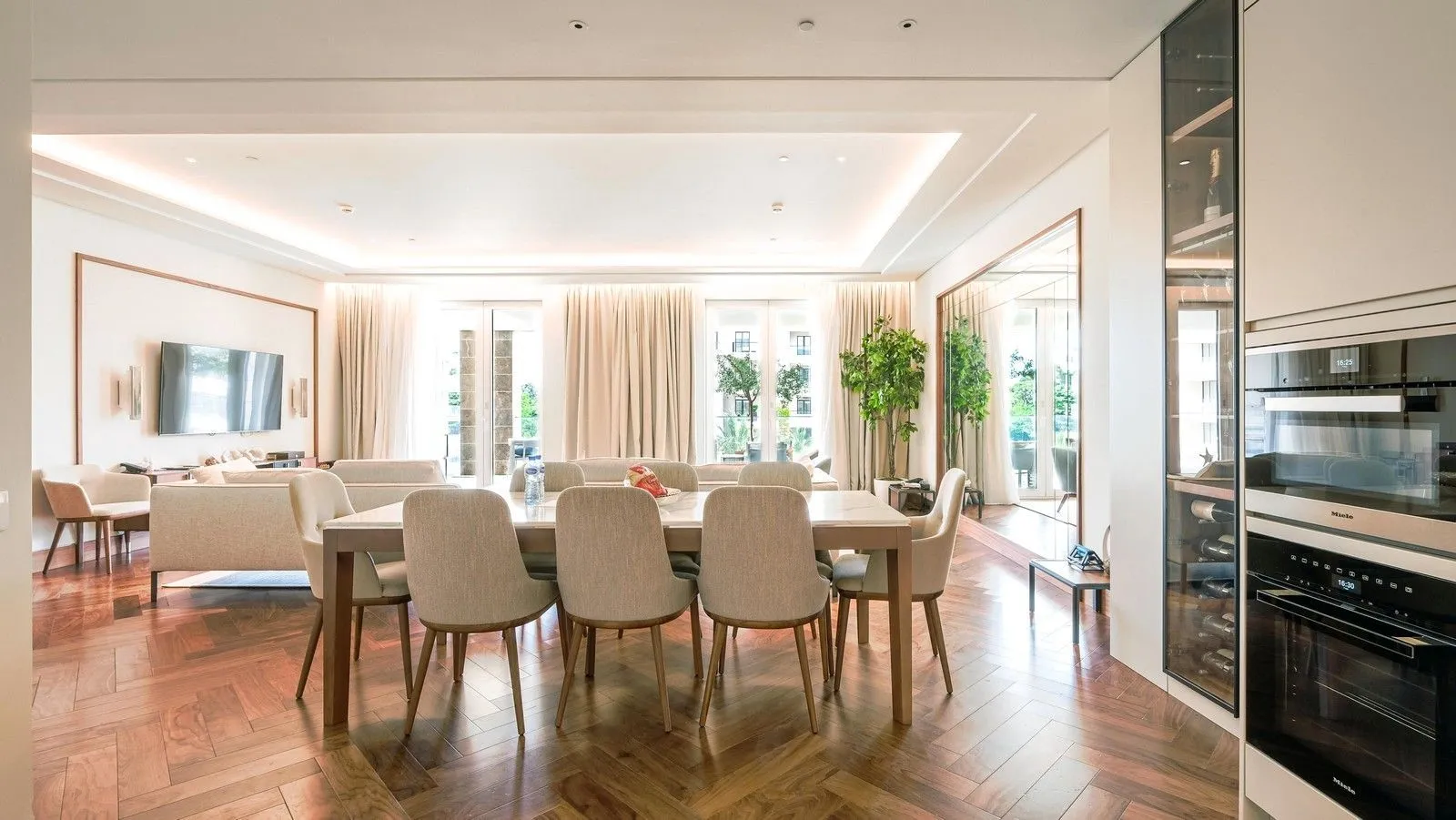 Prodaja, dvosoban stan, 183m², Tivat, Crna Gora