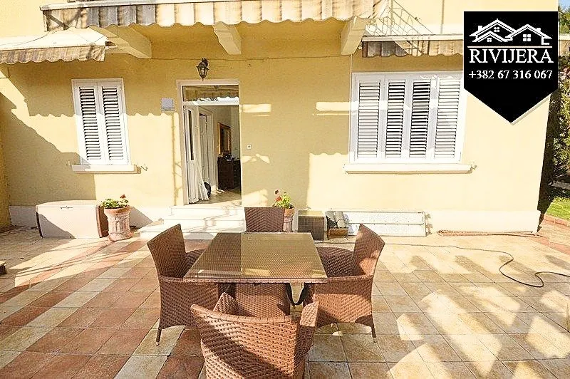 Prodaja, kuća, 75m², Centar, Herceg Novi