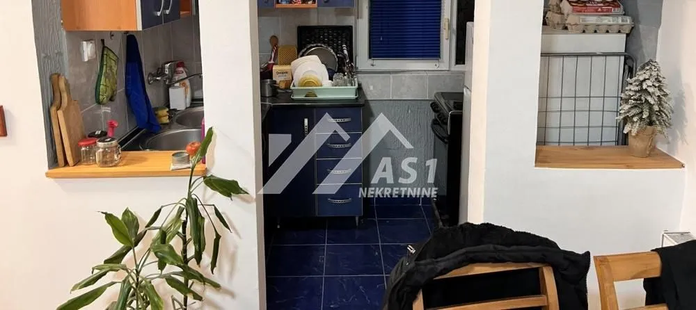 Prodaja, jednosoban stan, 33m², Bulevar Evrope, Novi Sad Sve Podlokacije