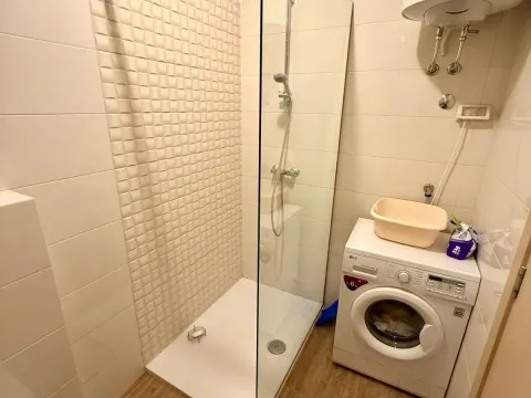 Izdavanje, jednosoban stan, 47m², City Kvart, Podgorica - image 6