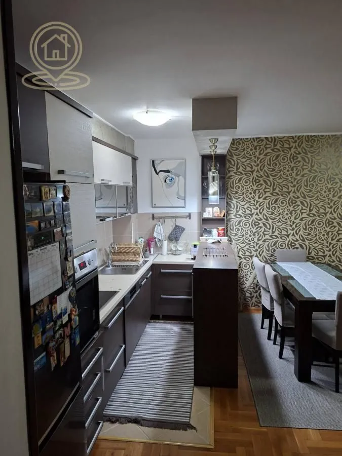 Prodaja, trosoban stan, 77m², Podbara, Novi Sad Sve Podlokacije