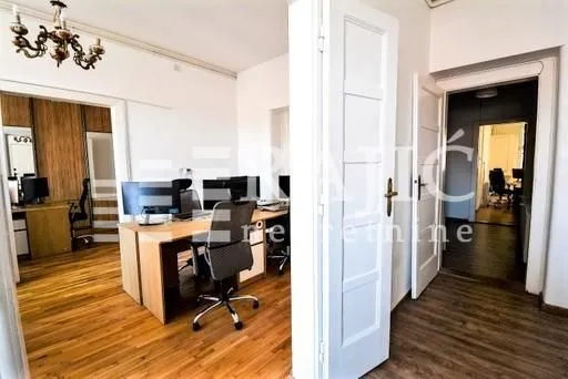 Izdavanje, četvorosoban stan, 125m², Stari Grad, Beograd