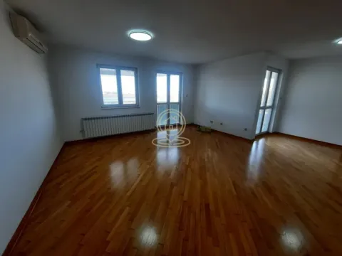 Izdavanje, stan, 172m², Vračar Sve Podlokacije, Beograd - image 5
