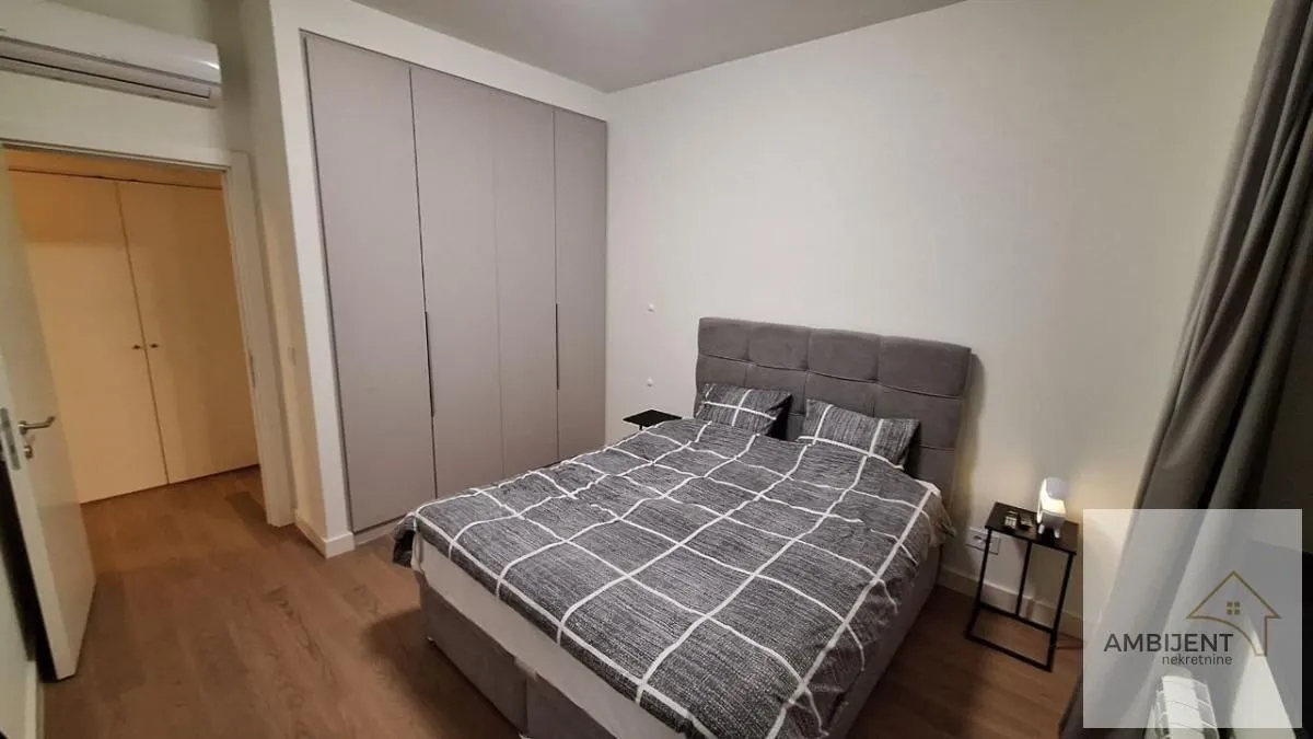 Prodaja, dvosoban stan, 53m², Savski Venac, Beograd