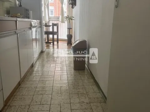 Rent, two bedroom apartment, 60m², Kalenić Pijaca, Vračar Sve Podlokacije - image 5