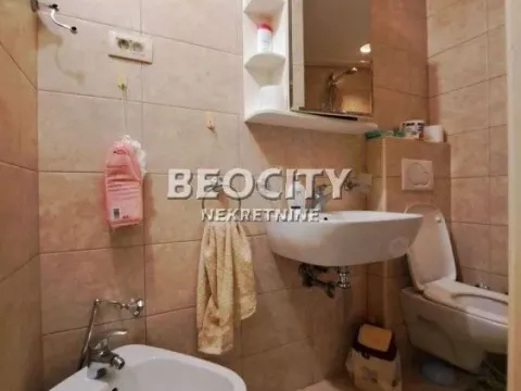 Prodaja, dvosoban stan, 42m², Centar, Novi Sad - image 7