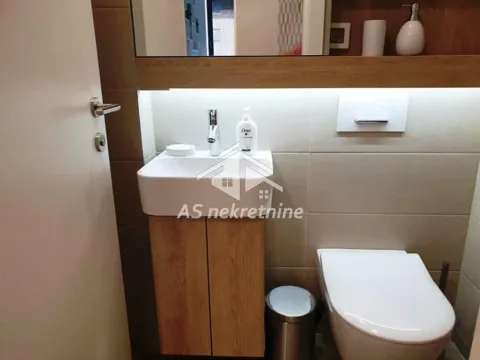 Izdavanje, trosoban stan, 72m², Novi Beograd Blok 67, Novi Beograd Sve Podlokacije - image 35