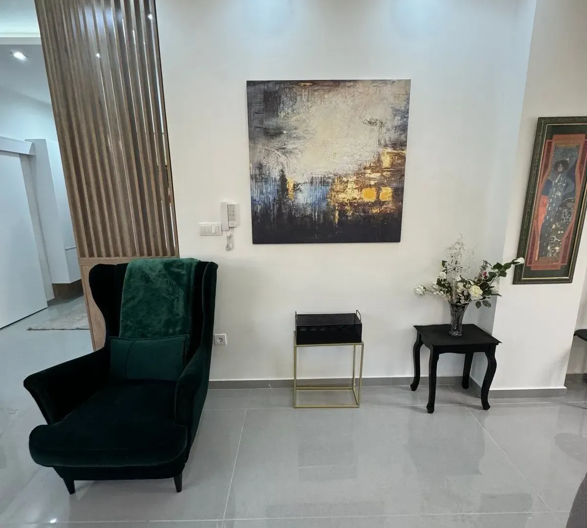 Izdavanje, jednosoban stan, 63m², Slovenska Plaža, Budva
