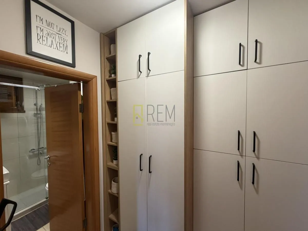 Rent, studio apartment, 28m², Blok 6, Podgorica