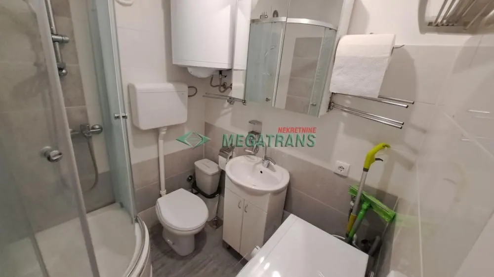 Izdavanje, dvosoban stan, 42m², Liman 2, Novi Sad Sve Podlokacije
