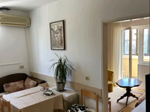 Sale, one bedroom apartment, 47m², Petrovac, Budva - image 8