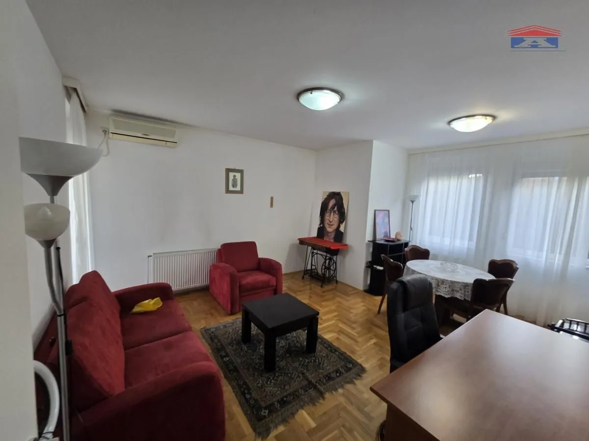 Izdavanje, trosoban stan, 64m², Sajmište, Novi Sad