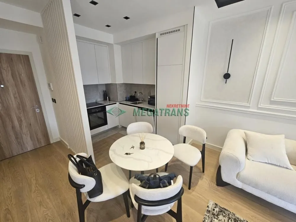 Rent, two bedroom apartment, 50m², Savski Venac, Beograd