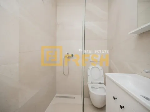 Izdavanje, poslovni prostor, 57m², Centar, Podgorica - image 6