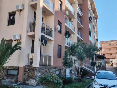 Sale, one bedroom apartment, 40m², Bečići, Budva - image 10