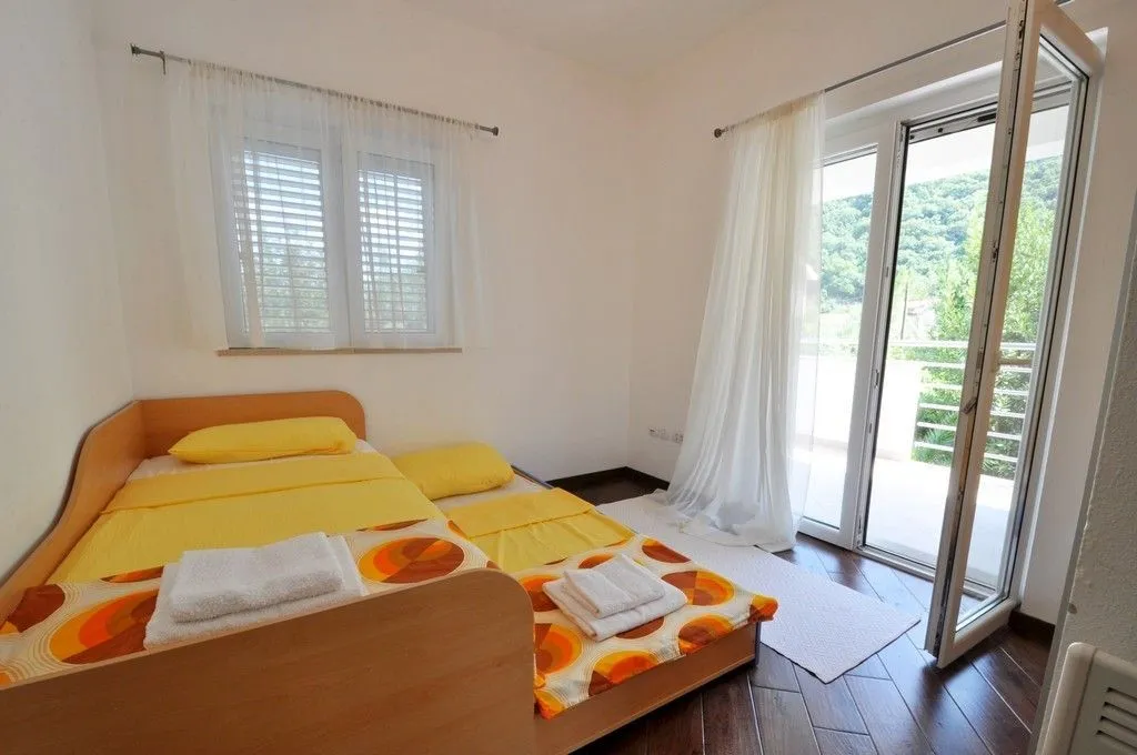 Sale, house, 131m², Lipci, Kotor