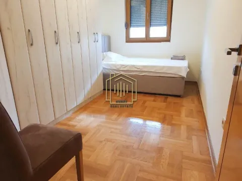 Izdavanje, trosoban stan, 95m², Momišići, Podgorica - image 18