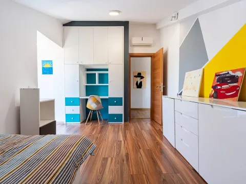 Rent, three bedroom apartment, 130m², Kalimanj, Tivat - image 6
