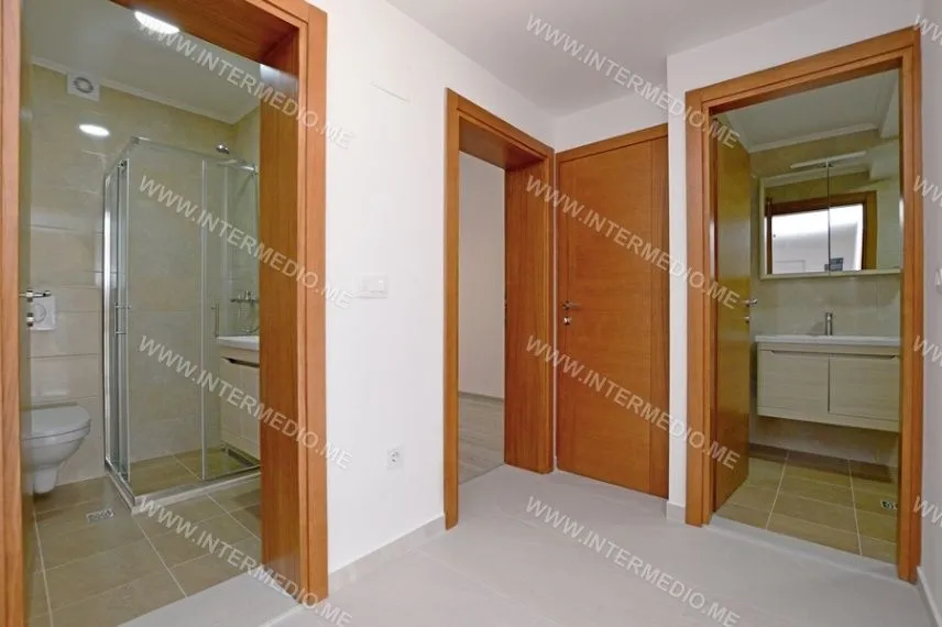Prodaja, trosoban stan, 115m², Gomila, Herceg Novi