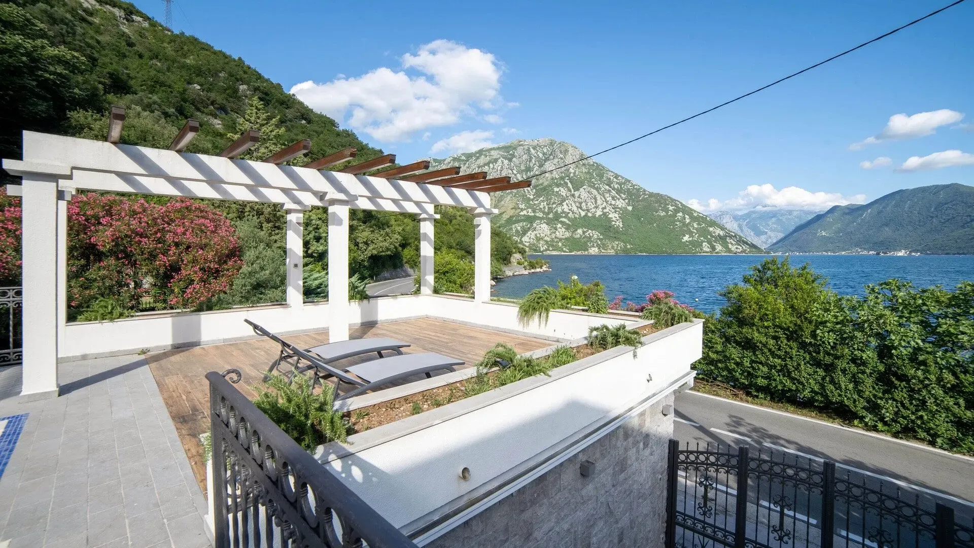 Sale, house, 405m², Kotor, Crna Gora