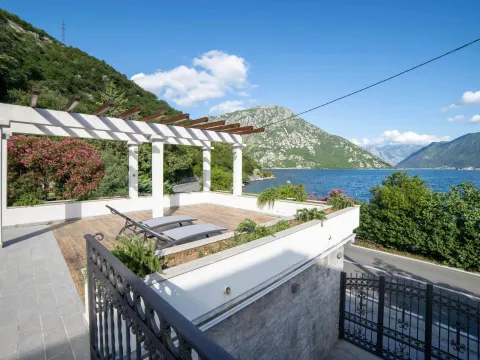Prodaja, kuća, 405m², Kotor, Crna Gora - image 29