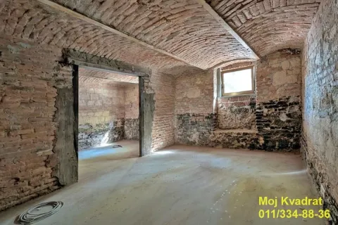 Prodaja, kuća, 334m², Stari Grad, Beograd - image 15
